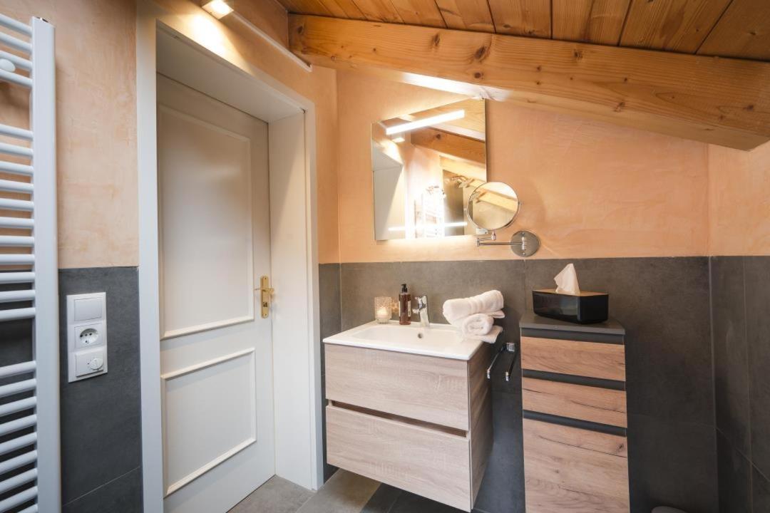 Ferienhaus Die 12 Mit 4 Schlafzimmern In Garmisch Exterior photo